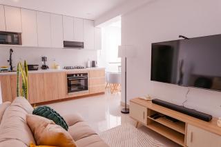Modern Apartment near Miraflores Train Station and Malls - 0