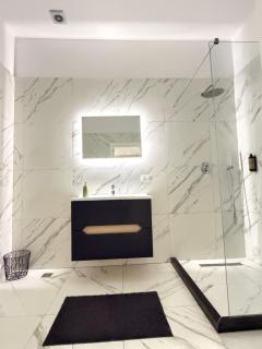 Heart of city apartment - 1