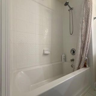 Modern Private Room near Don Mills & Fairview Mall - 3