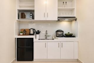 Urban Oasis for 7 with 200 mbps & Netflix - 4