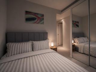 Skyline Suites - Stylish Corner Suite, City Views - Melbourne - 1