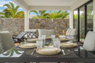 Villa Maela - Modern Pool Retreat in Balaclava - 2