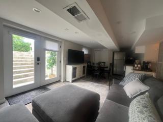 Newly Reno'd Studio Near Stony Brook University - 8