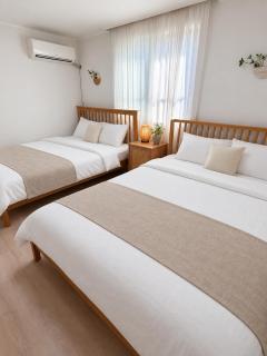 Staywoodnote - 9