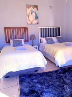 Victoria Oaks Beaufort West Guesthouse - 9