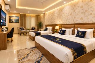 Hotel Royal D Capitol-Near Aerocity with Airport Pick or Drop - 2