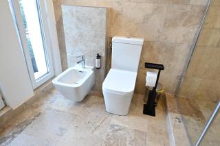 Thomas Residence Apartments - 1