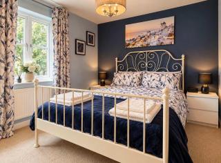 The Cottage - Stylish 2-bed retreat 5 minute drive to the beach - 8