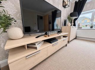 The Cottage - Stylish 2-bed retreat 5 minute drive to the beach - 7
