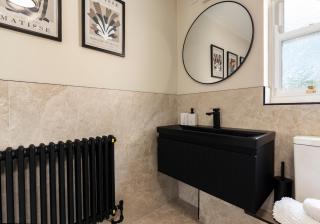 Luxury 4 BR 3 Bathroom country Retreat Parking - 9