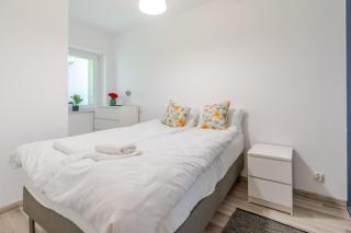 Kapliczna Comfort Apartment by BookingHost - 9