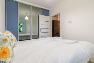 Kapliczna Comfort Apartment by BookingHost - 8