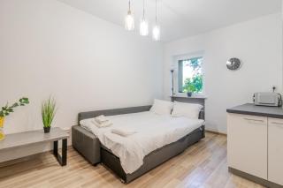 Kapliczna Comfort Apartment by BookingHost - 7