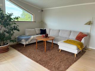 Sea Views, Jacuzzi and Beach Access, Sleeps 10 - 2