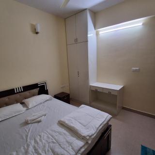 OXEMATE Service Apartment - 3
