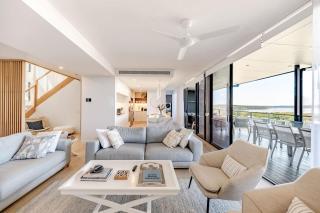 The Hamptons Lake House Noosa Heads Luxury House - 7