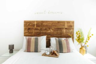 Little Nook - with Creek & Country - 0