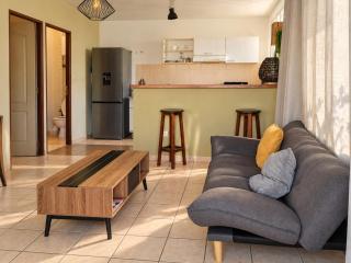 Appartement Cayenne Chic Design Élégant en Bois Tropical - 8