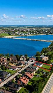 Lakeside Holiday Home, Sleeps 8 - 8