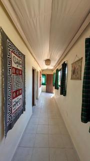 2 Authentic Mara Bush Cottages- Meals Included - 6