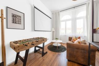Majestic Square View Residence - 6