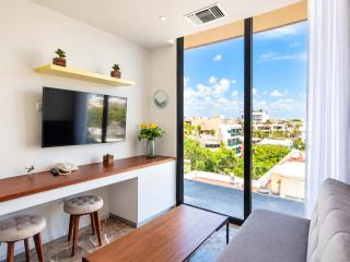 1BR 1BA in Singular Joy, best location in town - 9