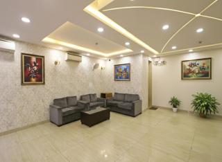 Hotel Capitol Premier - Near IGI Delhi Airport - 1