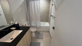 Luxury Condo 905 2BR 2BAT Downtown Miami - 1