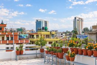 Peaceful Modern City Apartment - 2