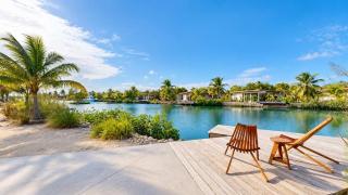 Lagoonfront 3BR Villa at Seabird - 9
