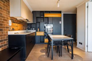 Stylish Urban Escape in the Heart of Providencia - 2