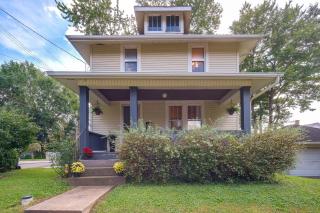 Hot Tub Haven in Wooster: Walk to Shops & Eats! - 9