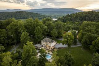 Stone Mountain Escape - Pool, Spa, and Pickleball - 0