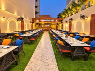 Hotel Makhan Residency - 8