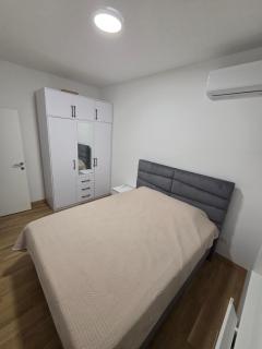Altina 1 - 5