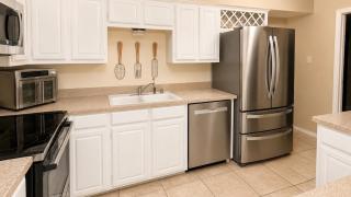 2 bed, 3 bath townhome - 2