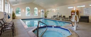 Midway 2BR Apartment with Resort Access - 9
