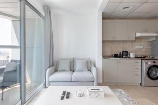 Cozy, Compact, Equipped Studio, 8 mins from metro - 5
