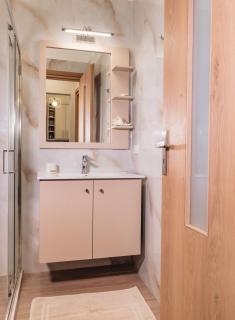 Andriani Beach Apartment - 9