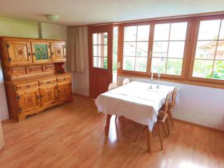 Traumhafte Ferienwohnung in Spiez mit Seeblick und Bergpanorama - 0