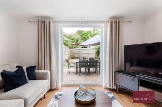 Guildford - 3 Bedroom House - Driveway Garden - Guildford - 6