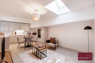Modern 3 Bedroom Apartment - Wokingham - 7