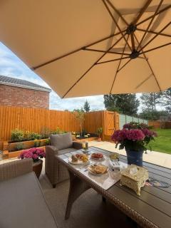 The Windsor Grove Golden Room Near Windsor Castle & LEGOLAND with Free Parking - 7