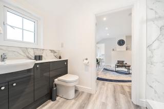 Wokingham - 1 Bedroom Cottage - Parking - 2