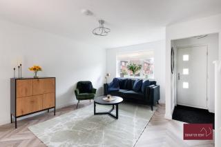 3 Bedroom House in Bracknell with garden - 8