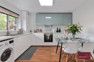 Two Bed Maisonette - Wokingham - 1