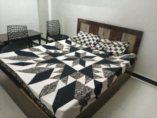 Hotel Kiran - 9