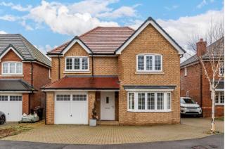 4 bedroom new build house - 9