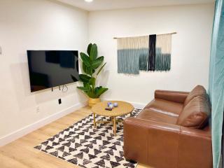 Fully Renovated 1BR Condo near Downtown Las Vegas - 7