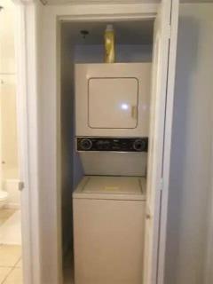 LUX 1BR Condo Near Strip Pool Gym and Laundry - 5